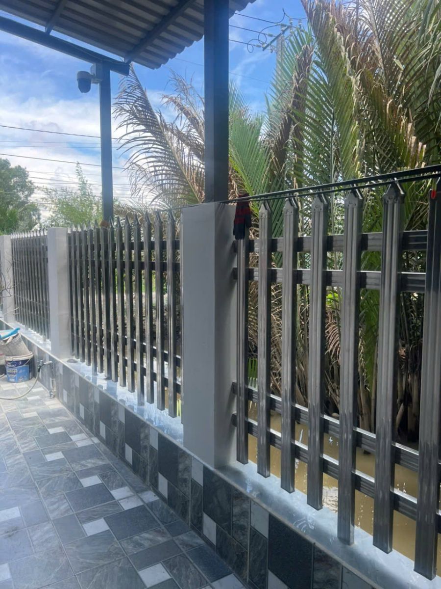 Trụ hàng rào inox nhập khẩu