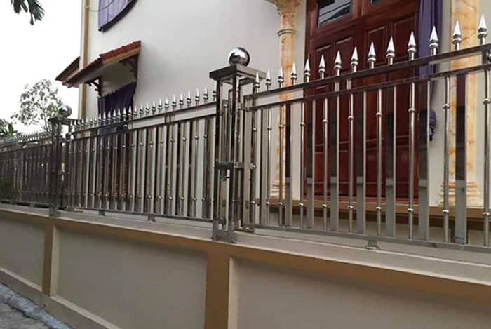 Chông hàng rào inox chống trộm thông minh