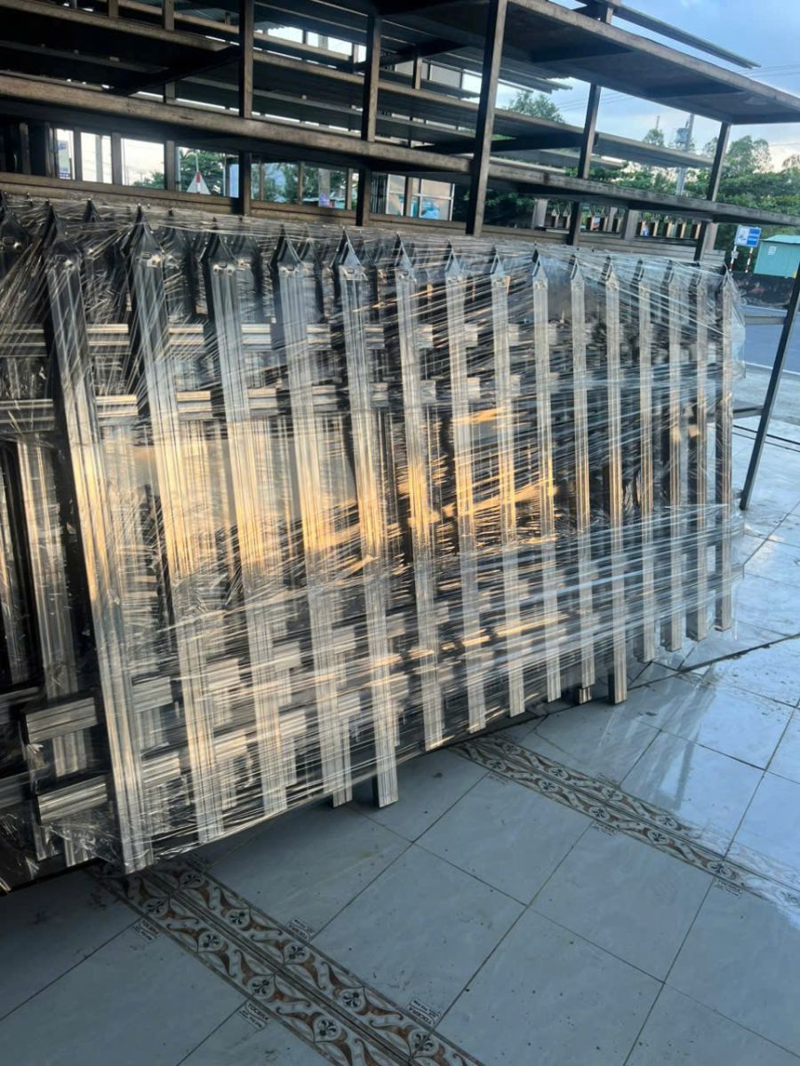 Thi công hàng rào inox trọn gói