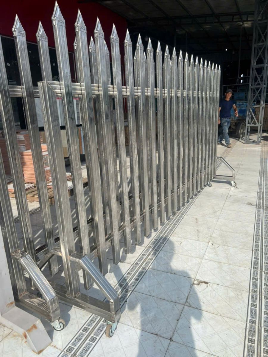 Thi công hàng rào inox tại Vĩnh Long